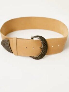 NEW Leather Belt in Distressed Cinnamon